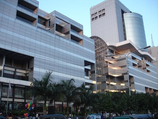 BASHUNDHARA CITY OUTLET
